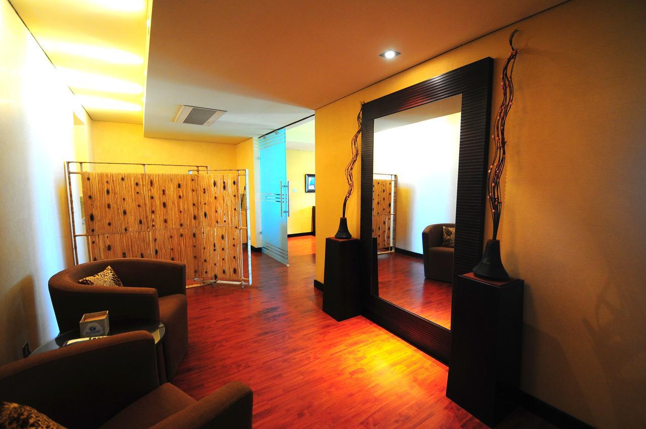Munyonyo Commonwealth Resort Kampala Bagian luar foto